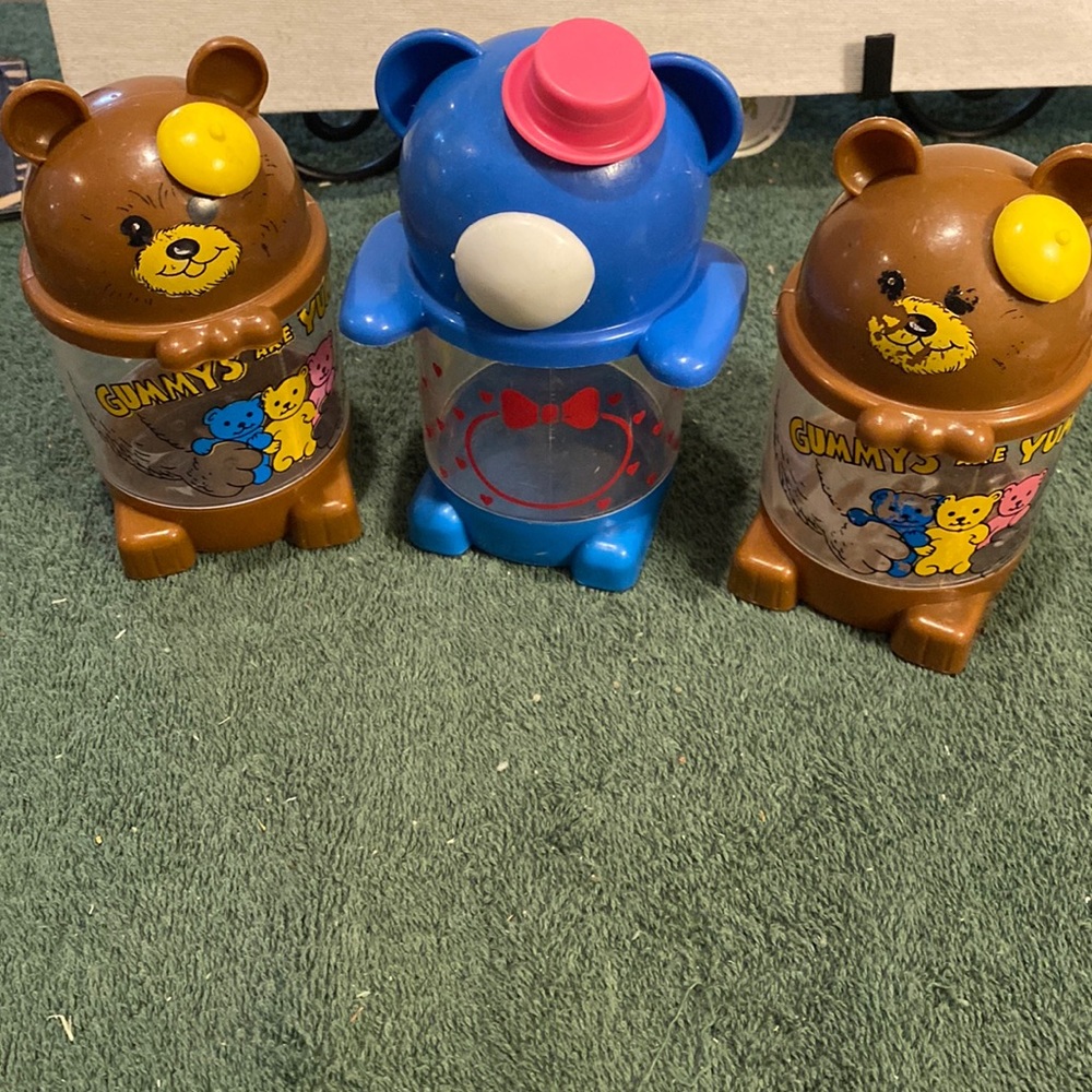 Vintage 1990s set of three children’s cups - Picture 1 of 4